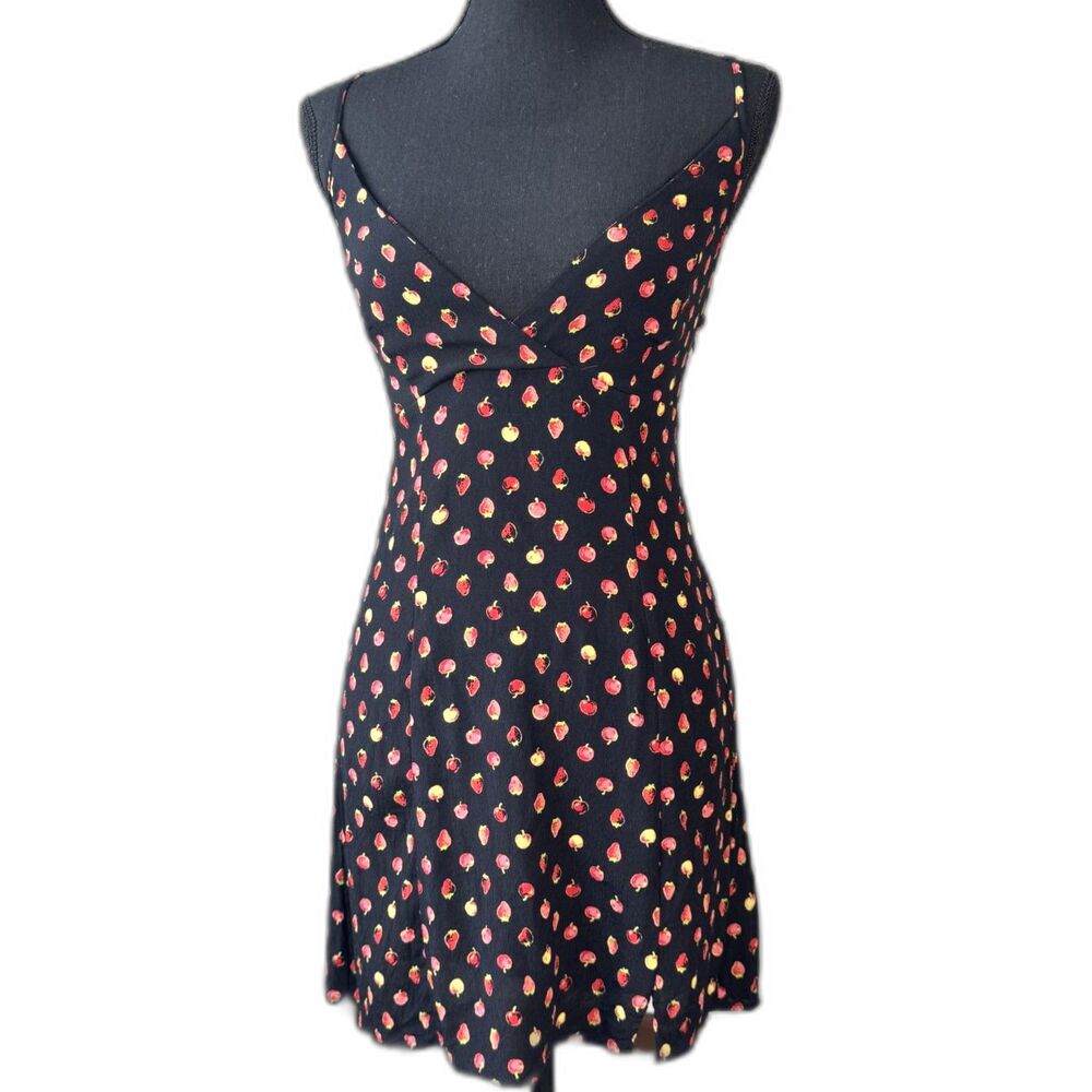 Size L Kimchi Blue Urban Outfitters fruit print mini dress backless twee 10622
